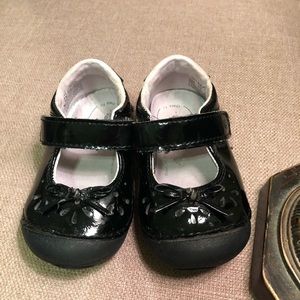 Black patent Stride Rite Mary Jane